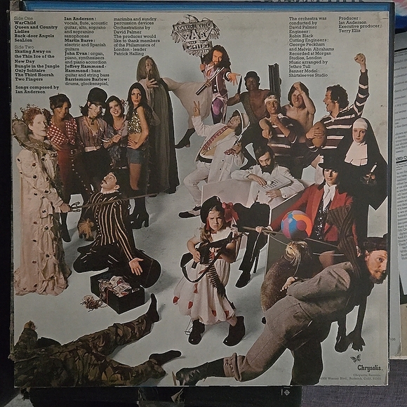 Vintage Vinyl 1974 Jethro Tull War Child LP Album - Picture 2 of 8